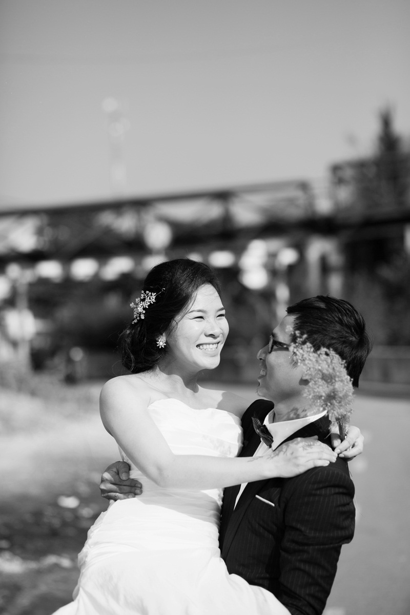 Ảnh cưới lãng mạn của cặp đôi.