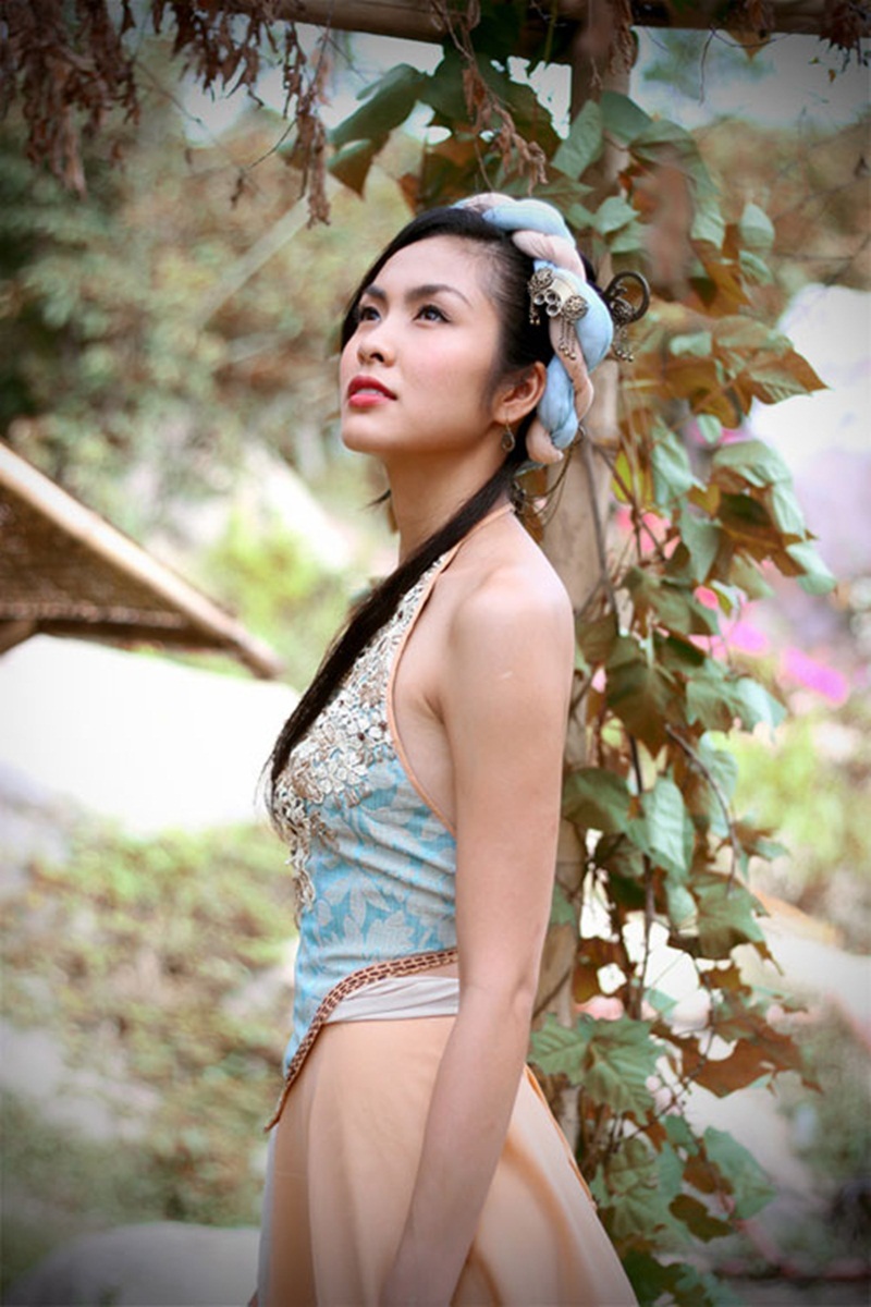 Khi mỹ nhân Việt hóa nhân vật cổ trang - 7 Tăng Thanh Hà với tạo hình của cô Linh Lan rất xinh đẹp, trong sáng, nhưng ẩn sâu bên trong lại là những bí mật và sự nguy hiểm.
