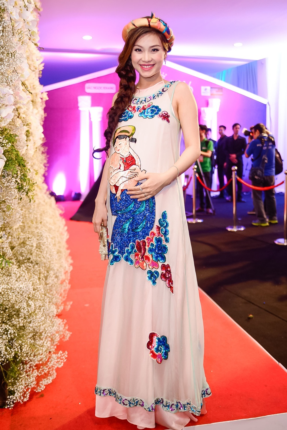 Diễm Trang cũng rất vui khi công tác tổ chức của Hoa hậu Việt Nam ngày càng chuyên nghiệp và chất lượng hơn, chất lượng dàn thí sinh năm nay đồng đều, có nhiều bạn nền tảng học vấn cao hơn các năm trước, xét về chiều cao, nhiều thí sinh cao trên 1m7, 1m8,...