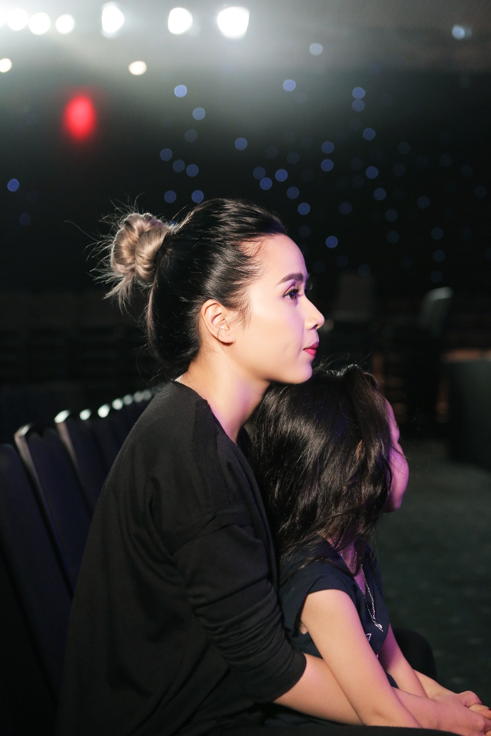 Sự đồng hành của cô công chúa nhỏ này như tiếp thêm một phần năng lượng cho nữ ca sĩ hết mình trong tập luyện. Hiện tại, với Lưu Hương Giang thì gia đình là điểm tựa vững chắc cũng như mang đến niềm cảm hứng cho cô với âm nhạc. Cô cũng có nhiều thay đổi khá tích cực trong quá trình lấy lại vóc dáng sau sinh.