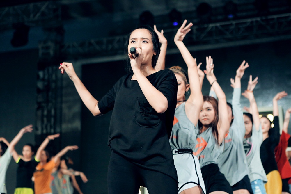 “Bà mẹ hai con” đã có những buổi tập nghiêm túc cho tiết mục của mình.