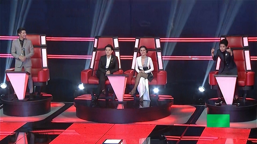 HLV Đông Nhi khi đó đã phải thốt lên: “Oh my god” trong khi HLV Noo Phước Thịnh dành cho Milana lời khen cô bé sở hữu một đôi mắt đẹp. Vũ Cát Tường thành công khi thuyết phục “thiên thần tóc vàng” về đội mình. Ở vòng thi Đối đầu, cô bé người Nga thêm một lần nữa gây ấn tượng với giám khảo.