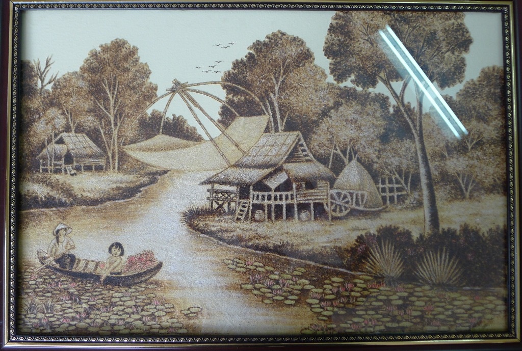 Giám đốc ngân hàng về hưu trở thành “vua” tranh lá thốt nốt - 6 Phong cảnh quê hương, sinh hoạt... cũng chiếm đa số trong kho tranh của nghệ nhân Tạng