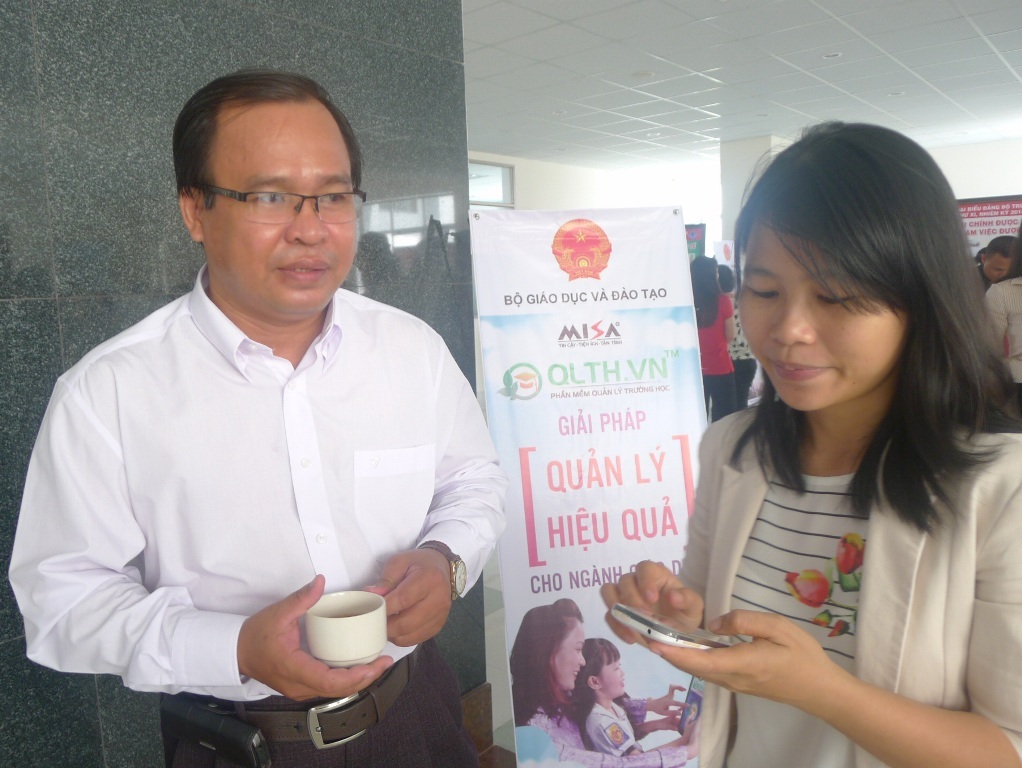 Cần “mở khóa” sớm cho biên chế giáo viên Mầm non - 4 Ông Nguyễn Minh Luân - GĐ Sở GD&ĐT Cà Mau cho biết, Bộ cần đề xuất với Chính phủ cần có quy định về chế độ chính sách đối với người làm công tác PC GDMN 5 tuổi và đội ngũ làm công tác phục vụ trong trường mầm non định mức phù hợp hơn, như hiện nay là rất thấp.