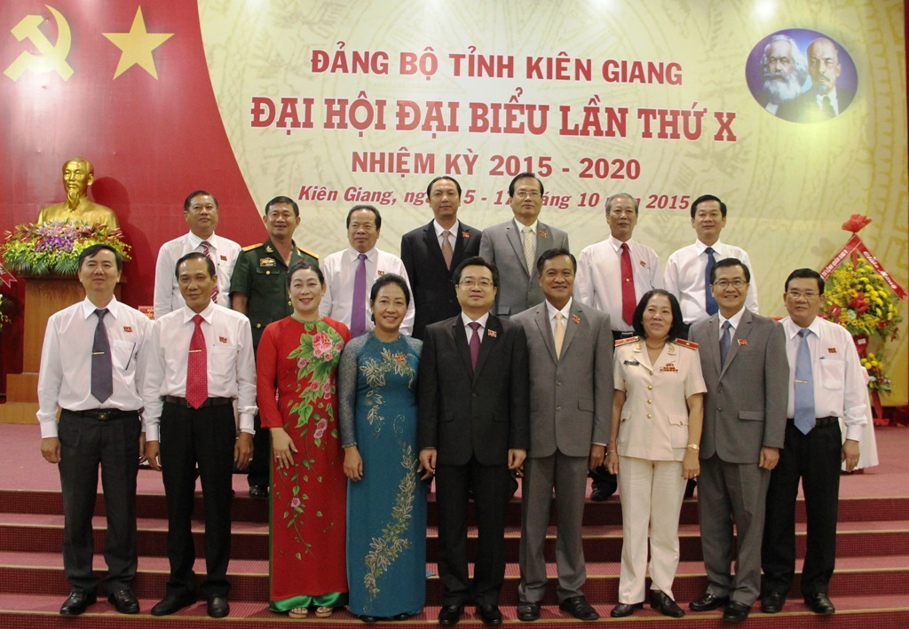Tập trung phát triển Phú Quốc thành đặc khu kinh tế - 1 Các đồng chí trong Ban thường vụ Tỉnh ủy Kiên Giang khóa X, nhiệm kỳ 2015 -2020