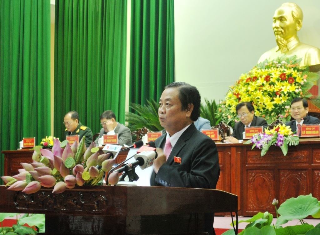 Đồng chí Lê Minh Hoan tái đắc cử chức Bí thư tỉnh ủy Đồng Tháp khóa X - 4
Đồng chí Lê Minh Hoan tiếp tục được các đại biểu bầu giữ chức Bí thư tỉnh ủy Đồng Tháp khóa X, nhiệm kỳ 2015 -2020