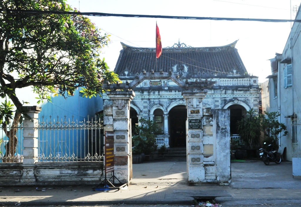 Những ngôi nhà cổ trăm tuổi miền Tây hút khách tham quan - 5 Ngôi nhà cổ Huỳnh Thủy Lê