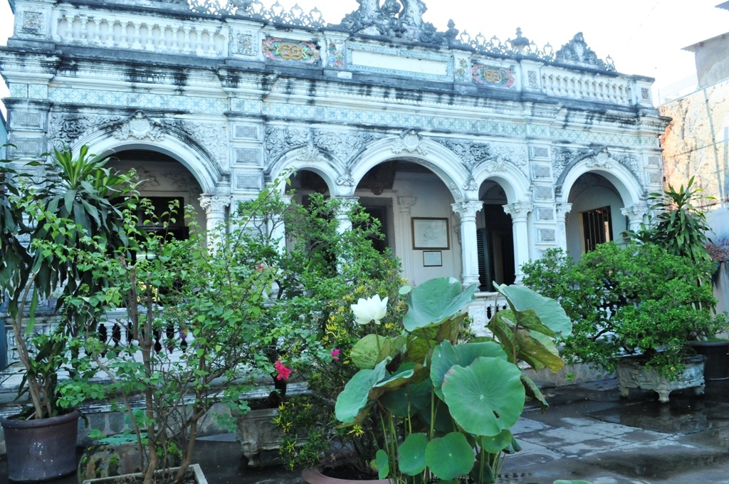 Những ngôi nhà cổ trăm tuổi miền Tây hút khách tham quan - 6 Ngôi nhà cổ Huỳnh Thủy Lê – cũng là tên của người tình nữ văn sĩ người Pháp Margueritte Duras sinh sống năm xưa
