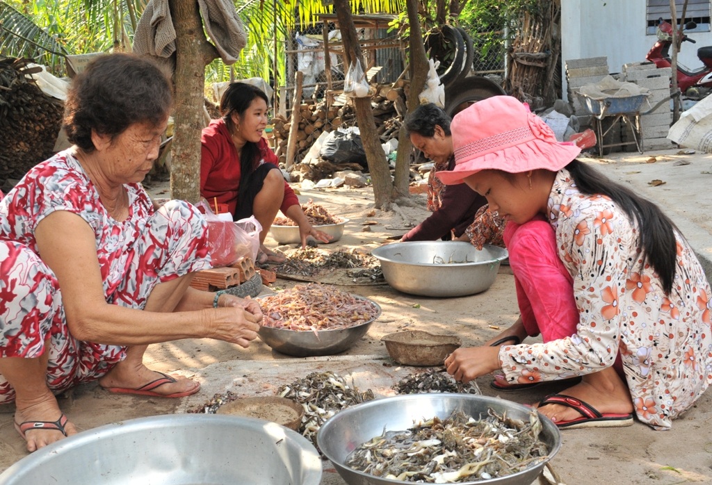 Do thời gian Tết rơi vào mùa nắng nên lượng nhái hiện nay rất khan hiếm