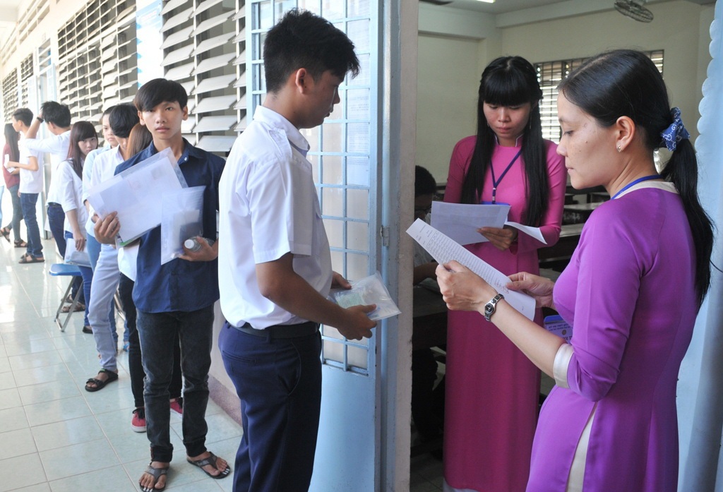 ĐH An Giang sẽ tuyển trên 2.600 chỉ tiêu ĐH và CĐ - 1 Các thí sinh trúng tuyển vào trường ĐH An Giang không phải lo chỗ ở vì năm học 2016 - 2017 Khu KTX trường có 5.000 chỗ ở.