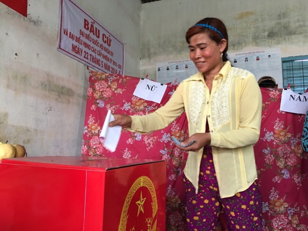 HĐND 3 cấp ở Kiên Giang đều thiếu đại biểu - 1 Kiên Giang dù có đông đồng bào dân tộc, nhiều cử tri ở vùng hải đảo, biên giới nhưng tỷ lệ cử tri tham gia bầu cử đại biểu HĐND tỉnh đạt 99,53%.