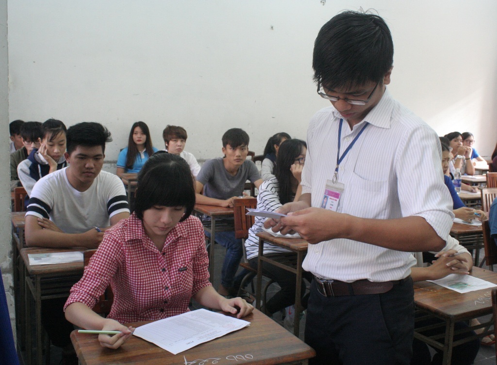 Cụm thi trường ĐH Cần Thơ không có hồ sơ sai sót - 1 Trong buổi sáng làm thủ tục đăng ký dự thi, cụm thi trường ĐH Cần Thơ vắng 187 thí sinh.