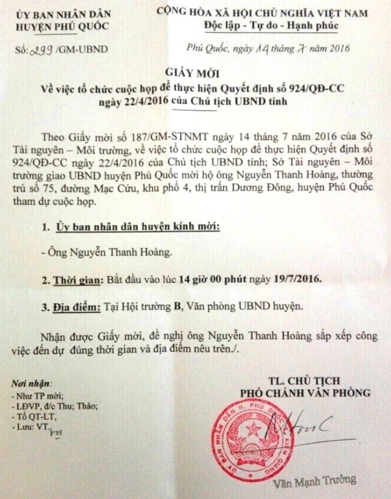 Tước đất của dân giao cho doanh nghiệp: Thanh tra Bộ xây dựng đề nghị dừng cưỡng chế - 2 Tuy nhiên, ngày 14/7 UBND huyện Phú Quốc ra thư mới vợ chồng ông Nguyễn Thanh Hoàng đến họp để triển khai quyết định cưỡng chế