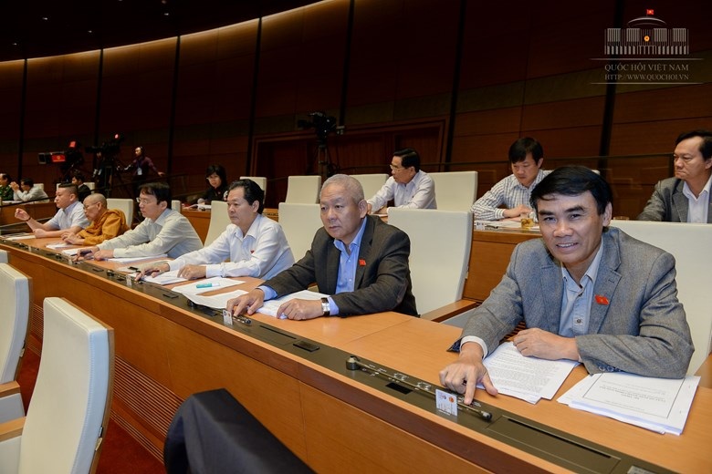 2019 mới ghi âm, ghi hình hoạt động hỏi cung trên toàn quốc - 1 85,63% đại biểu đã bấm nút thông qua Bộ luật Tố tụng hình sự sửa đổi năm 2015 (ảnh: Quochoi.vn).