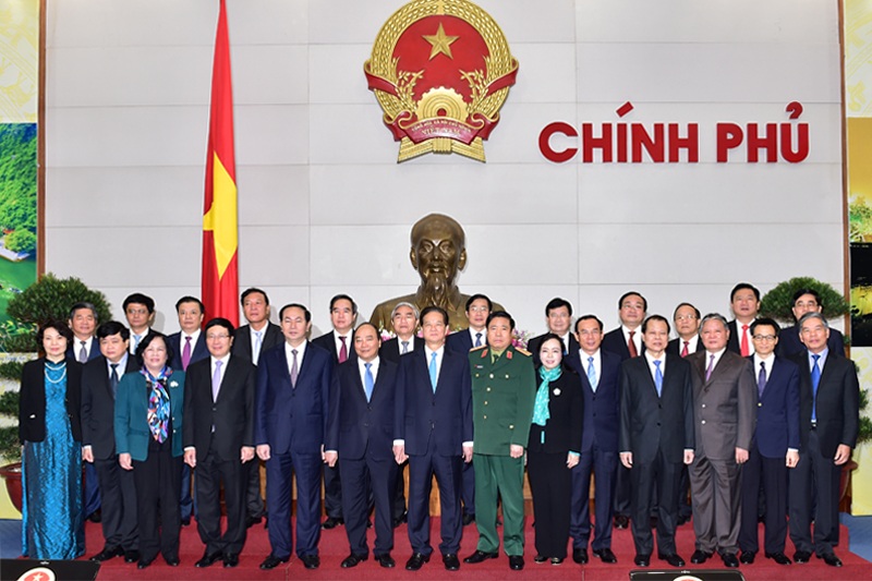 Các thành viên Chính phủ chụp ảnh lưu niệm tại phiên họp thường kỳ tháng 3/2016 - phiên họp cuối cùng do Thủ tướng Nguyễn Tấn Dũng chủ trì.