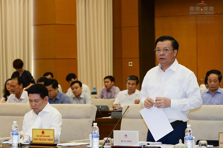 Nợ công - Vẫn không đủ cơ sở xác định con số thực - 1 Bộ trưởng Tài chính Đinh Tiến Dũng khẳng định nợ công vẫn trong giới hạn (ảnh: Quochoi.vn).