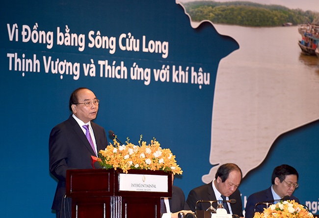 Thủ tướng: Tuyệt đối không để nông sản Việt vô danh, bị “gán mác” ngoại - 1 Thủ tướng phát biểu tại Diễn đàn.