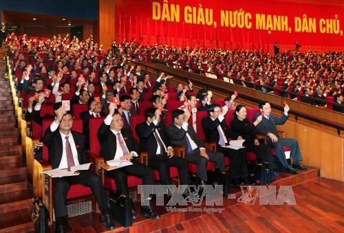 Không chấp nhận sửa tuổi của Đảng viên để chống việc… chạy tuổi - 1 Trước mỗi kỳ Đại hội Đảng, bầu cử... lại có hiện tượng xin điều chỉnh, chạy tuổi lãnh đạo.