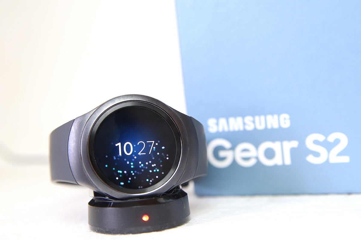 Đánh giá đồng hồ thông minh Samsung Gear S2: Kết nối tốt với iPhone - 1