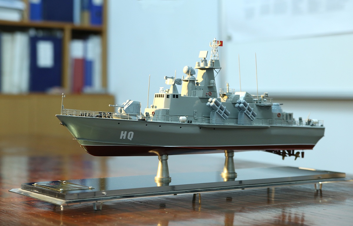 Mô hình thu nhỏ tàu M