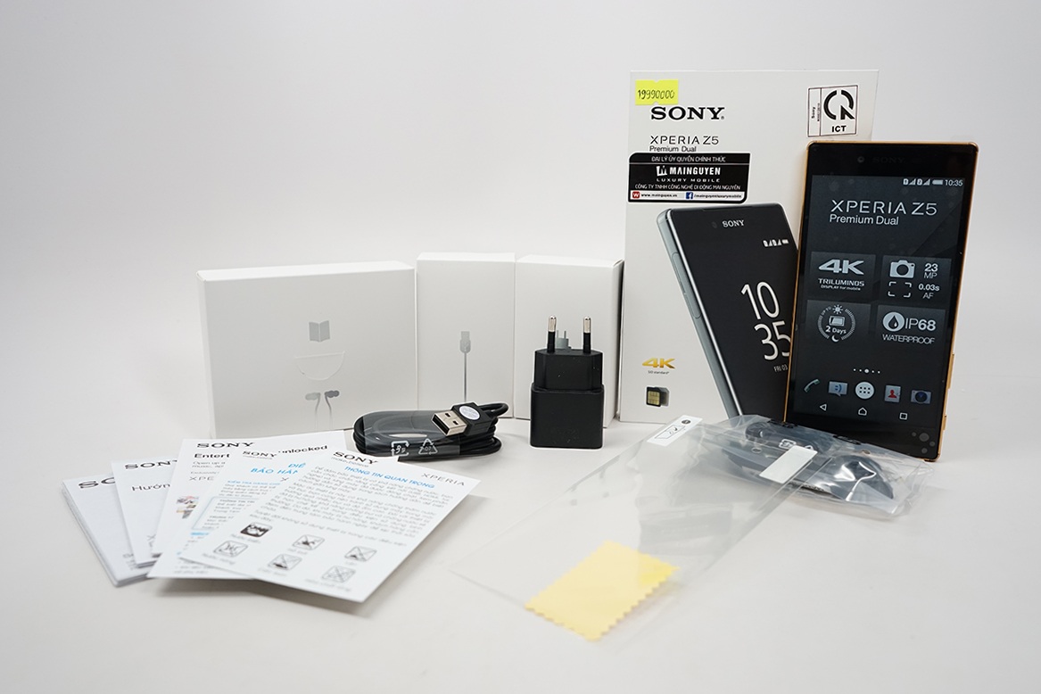 Toàn bộ phụ kiện đi kèm máy