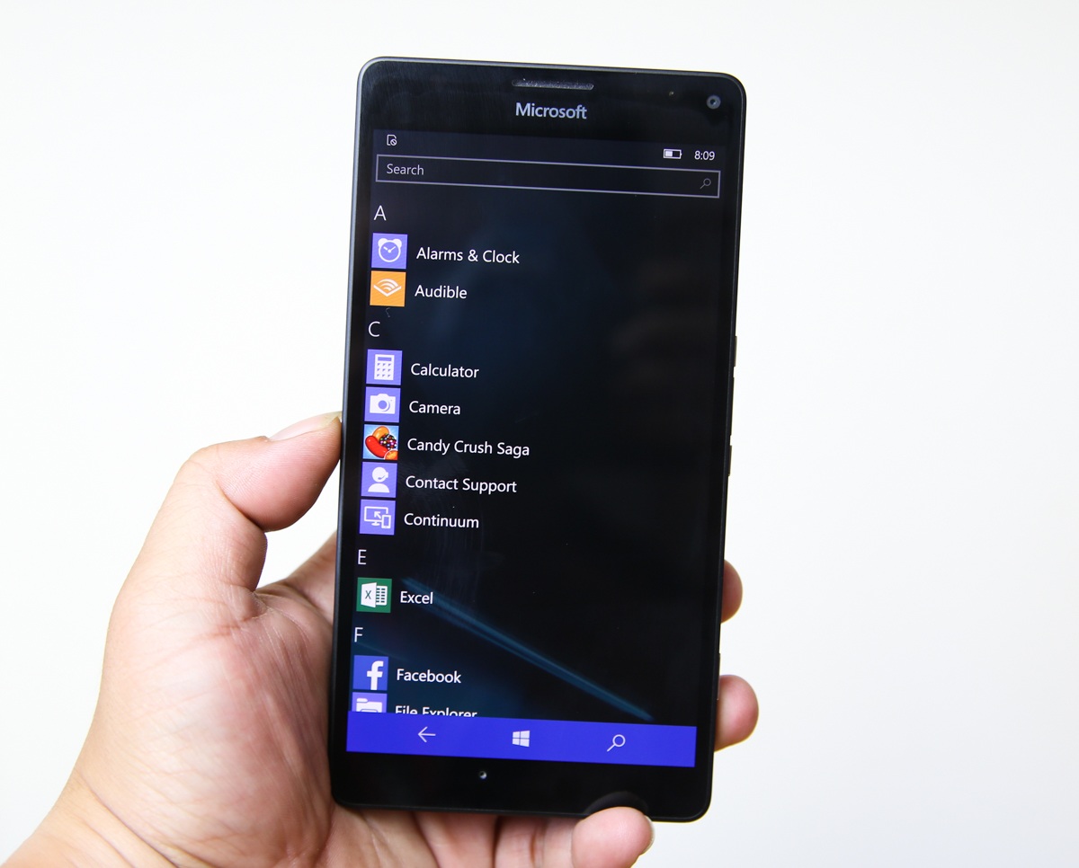 Máy khởi chạy Windows 10 mobile mới nhất của Microsoft