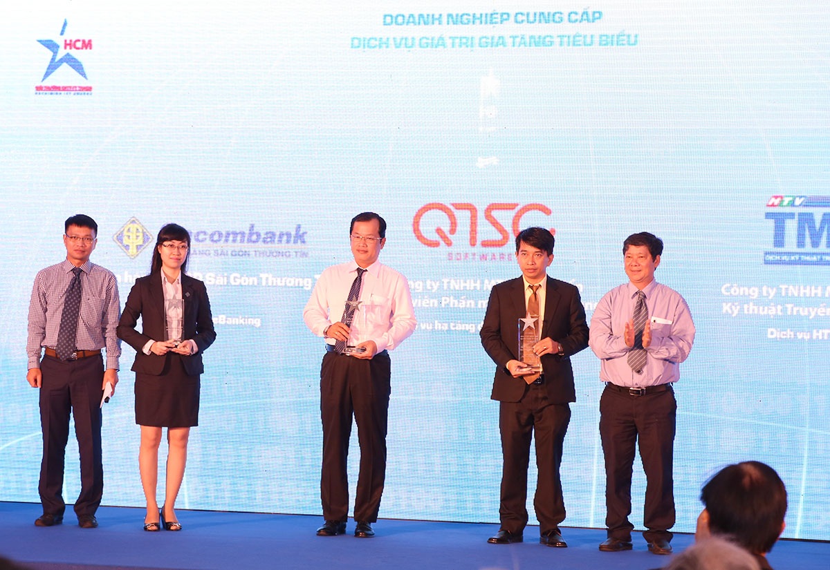 Nhóm 3: Doanh nghiệp cung cấp dịch vụ giá trị gia tăng tiêu biểu được vinh danh