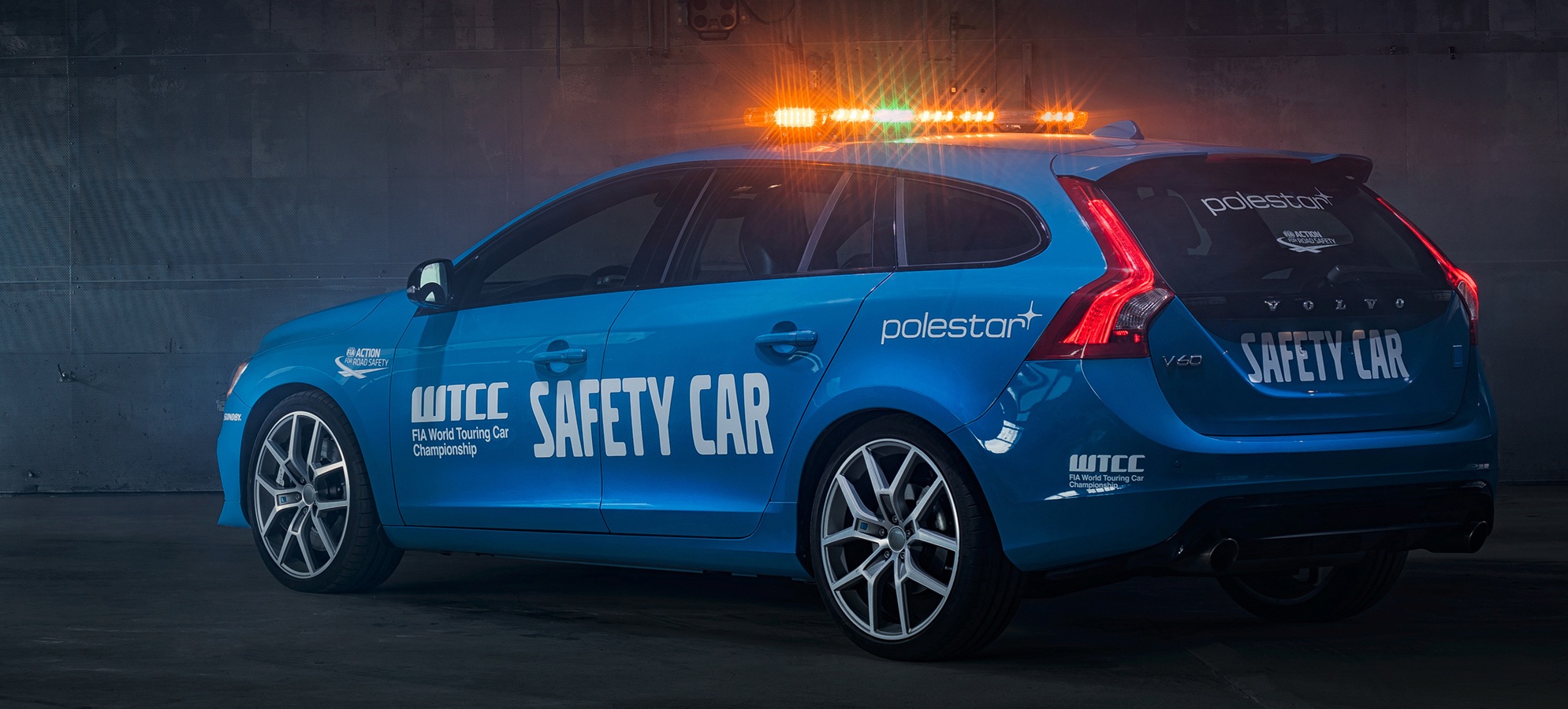 Volvo V60 Polestar là xe an toàn cho giải WTCC 2016 - 2 Volvo V60 Polestar là xe an toàn cho giải WTCC 2016 - 2