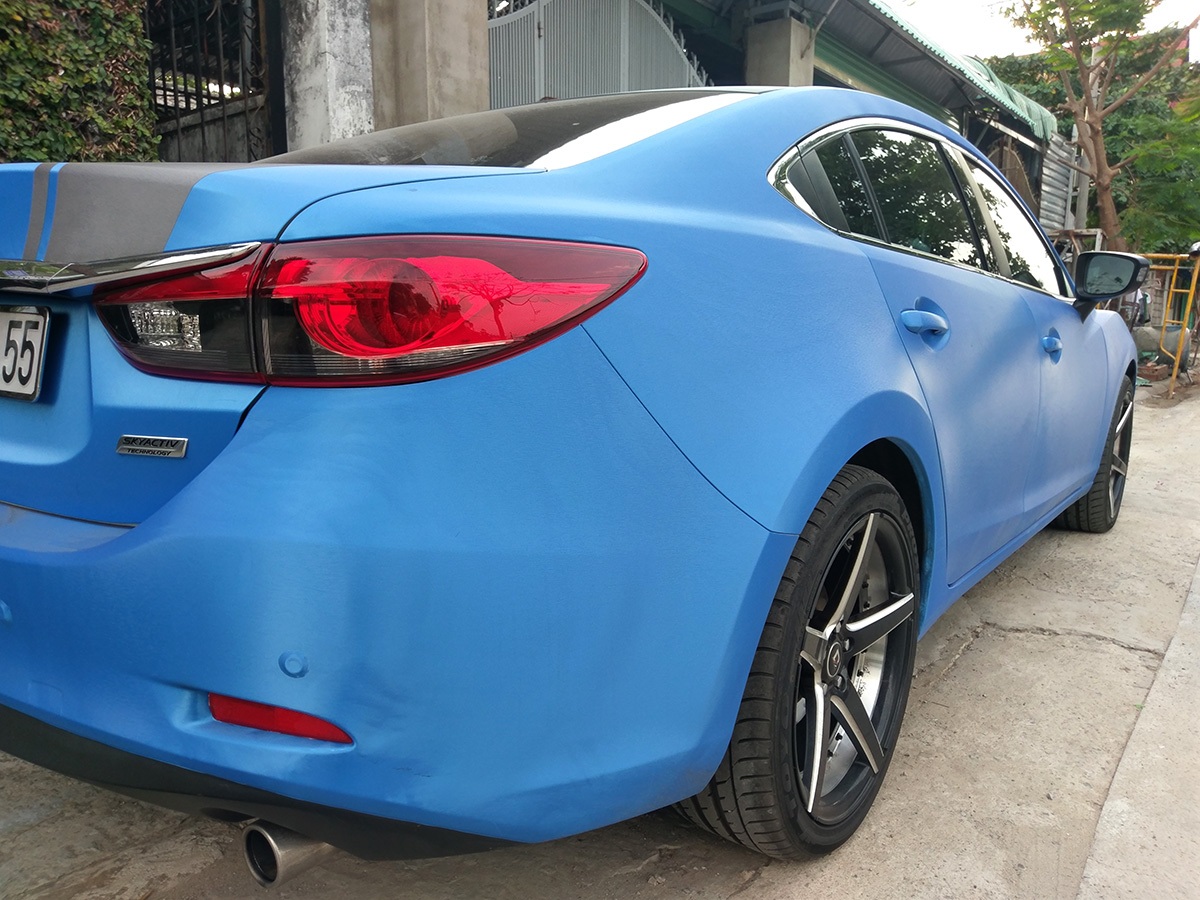 Ngắm chiếc Mazda6 "độ" màu xanh dương lạ mắt ở TPHCM - 7 Ngắm chiếc Mazda6 "độ" màu xanh dương lạ mắt ở TPHCM - 7