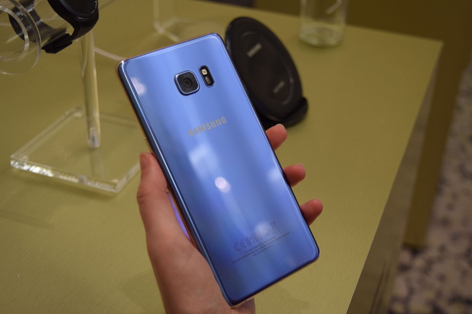 Hình ảnh thực tế Samsung Galaxy Note7, lên kệ từ ngày 19/8 - 10 Hình ảnh thực tế Samsung Galaxy Note7, lên kệ từ ngày 19/8 - 10