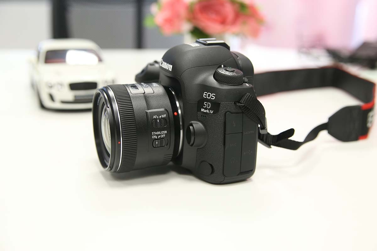 Cận cảnh Canon 5D Mark IV đầu tiên tại Việt Nam, nâng cấp đáng kể - 8