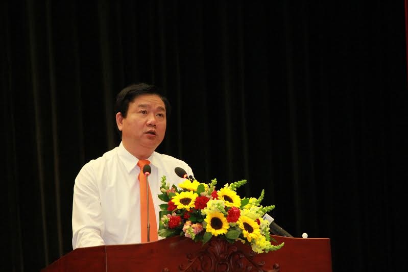 Bí thư Đinh La Thăng đề nghị thí điểm chế độ không cào bằng cho nhà giáo - 1 Bí thư Thành ủy TPHCM đề nghị ngành giáo dục TPHCM thí điểm chế độ không cào bằng cho nhà giáo