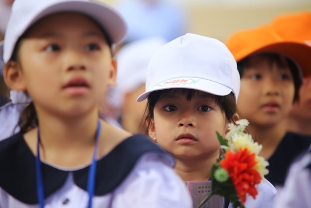 Dành “đất” đón học trò lớp 1 trong lễ khai giảng - 7 Dành “đất” đón học trò lớp 1 trong lễ khai giảng - 7