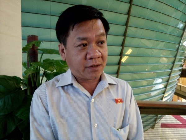 Đại biểu Quốc hội: Lương chưa tăng đã lo tăng chi phí sống! - 1 Đại biểu Quốc hội Nguyễn Văn Minh (TPHCM) - ảnh: Bích Diệp