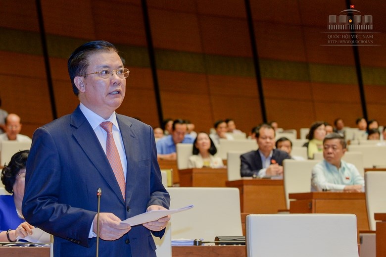 SCIC: Đầu tư ít, thoái vốn nhiều - 1 Bộ trưởng Đinh Tiến Dũng trả lời chất vấn ngày 17/11