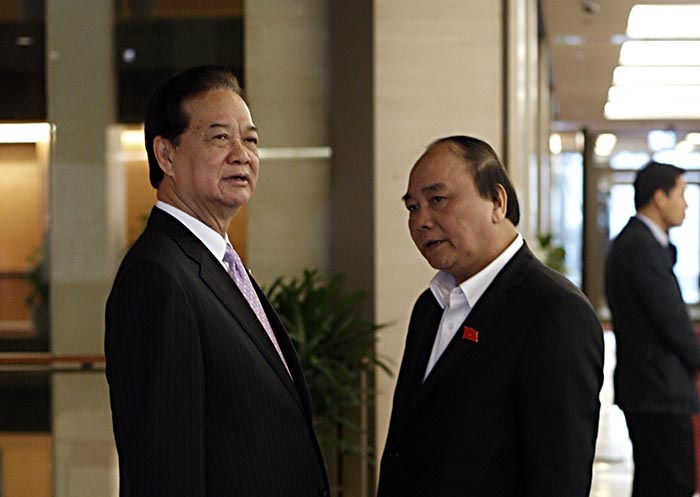 Nhìn lại gần 10 năm điều hành của Thủ tướng Nguyễn Tấn Dũng - 2 Thủ tướng Nguyễn Tấn Dũng (trái) và Phó Thủ tướng Nguyễn Xuân Phúc (phải)