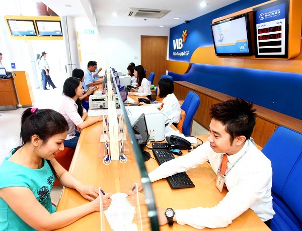Thanh khoản dồi dào, ngân hàng đẩy mạnh ưu đãi - 1 Nhờ có thanh khoản tốt, các ngân hàng có điều kiện để đẩy mạnh cho vay với lãi suất cạnh tranh