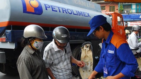 Petrolimex lãi gần 1.600 tỷ đồng kinh doanh xăng dầu trong nửa đầu năm - 1 Petrolimex đang có 46 tổng công ty/công ty TNHH MTV do tập đoàn sở hữu 100% vốn điều lệ