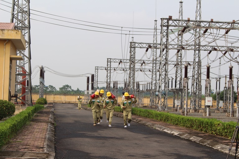 Sự cố tràn 1,5 tấn dầu tại trạm biến áp 220kV Vĩnh Yên đã được khắc phục - 1 Trạm biến áp 220kV Vĩnh Yên (Vĩnh Phúc)