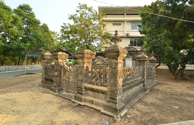 Vừa qua, với giá trị lịch sử và khoát lên minh vẻ đẹp kiến trúc hoàn mỹ, ngôi mộ đã được Sở VH-TT TPHCM công nhận là di tích lịch sử-văn hóa.Theo ông Lê Văn Thành- Chánh VP Học viện CT-HC khu vực 2 cho biết: “ Khi nhận được công văn của Sở VH-TT TPHCM về việc công nhận mộ ông Địa hạt Đăng Tân Xuân được công nhận di tích thì học viện đã có phương án trình xin kinh phí xây dựng công trình bảo vệ khu mộ. Hiện tại, phía học viện vẫn tiếp tục duy trì công tác bảo tồn và gìn giữ ngôi mộ…”.