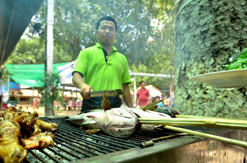 Cách làm bánh ngũ cốc độc đáo của đất phương Nam - 13 Ẩm thực nướng.