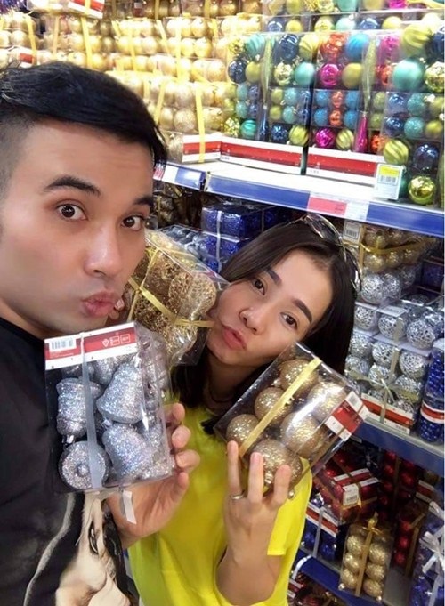 Gia đình sao Việt rộn ràng trang trí nhà cửa đón Noel - 18 Gia đình sao Việt rộn ràng trang trí nhà cửa đón Noel - 18