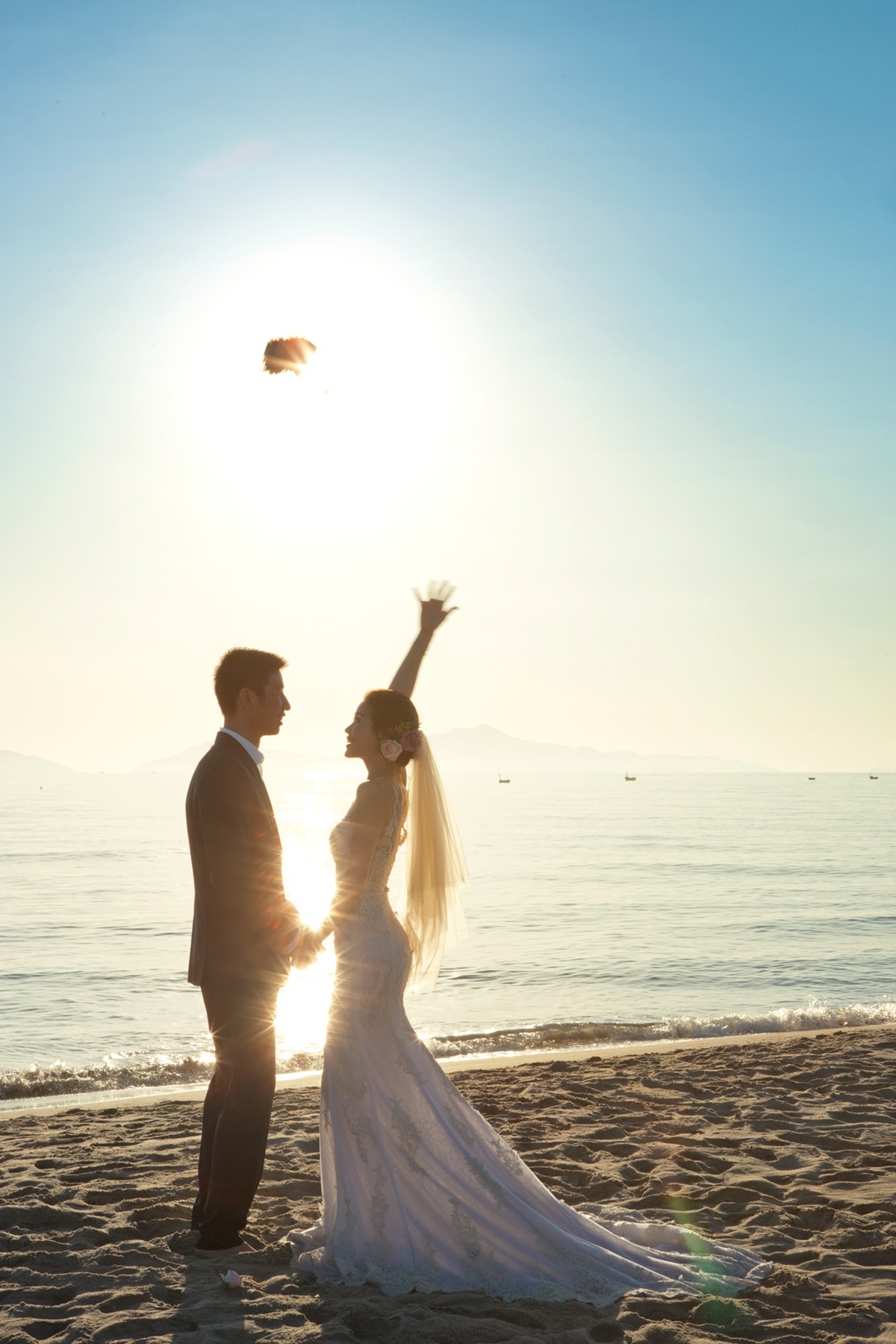 Á hậu Diễm Trang khoe ảnh cưới ngọt ngào, lãng mạn - 6 Á hậu Diễm Trang khoe ảnh cưới ngọt ngào, lãng mạn - 6