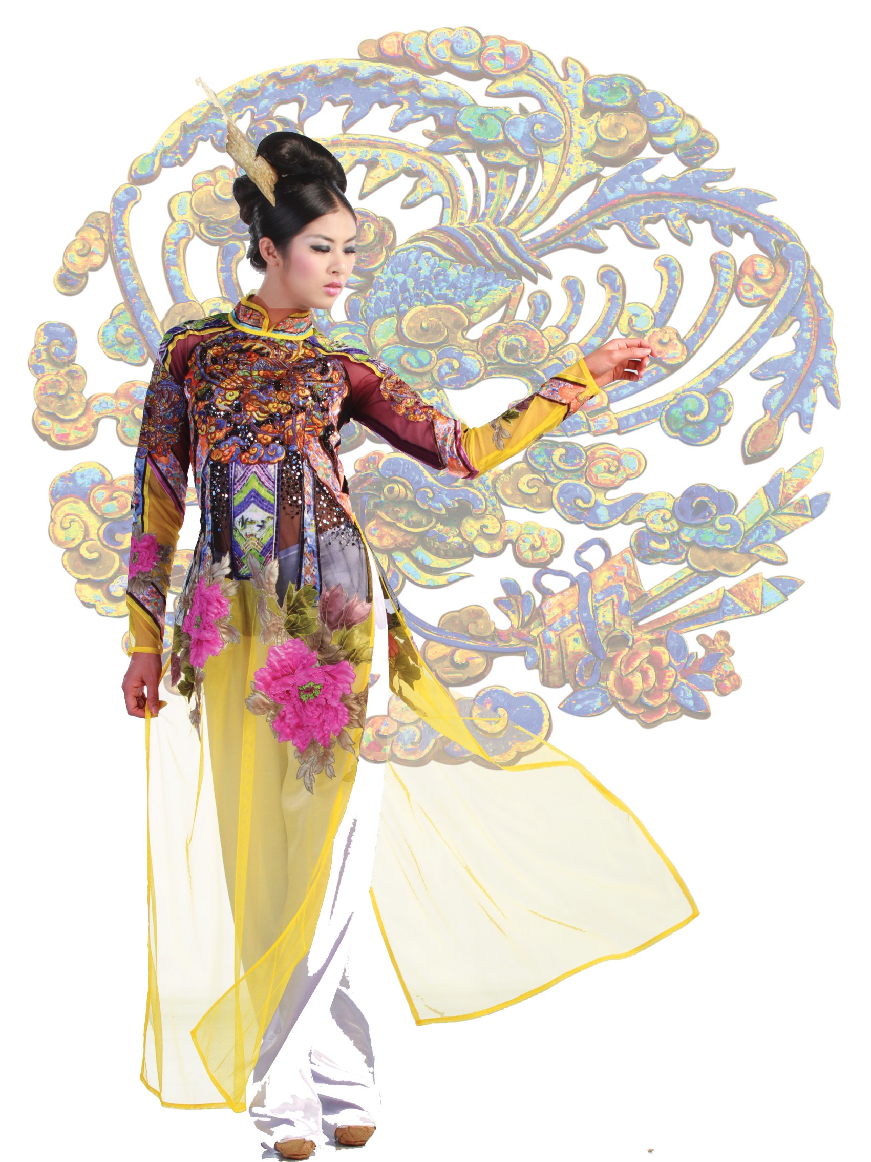 Một mẫu thiết kế của NTK Minh Hạnh trong Đêm Phương Đông của Festival Huế 2014.