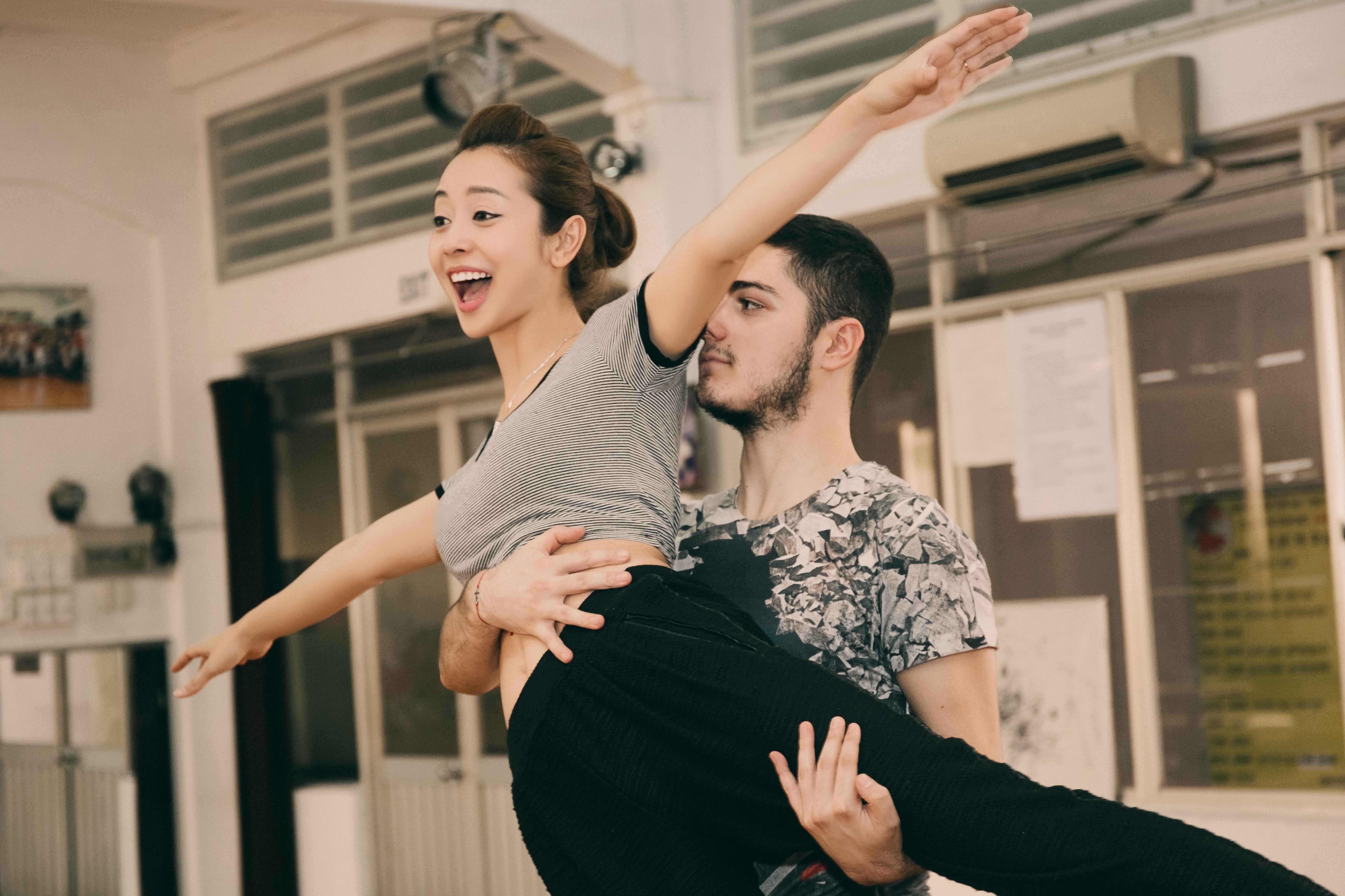 "Gái hai con" Jennifer Phạm khoe vòng eo đáng mơ ước - 5 "Gái hai con" Jennifer Phạm khoe vòng eo đáng mơ ước - 5