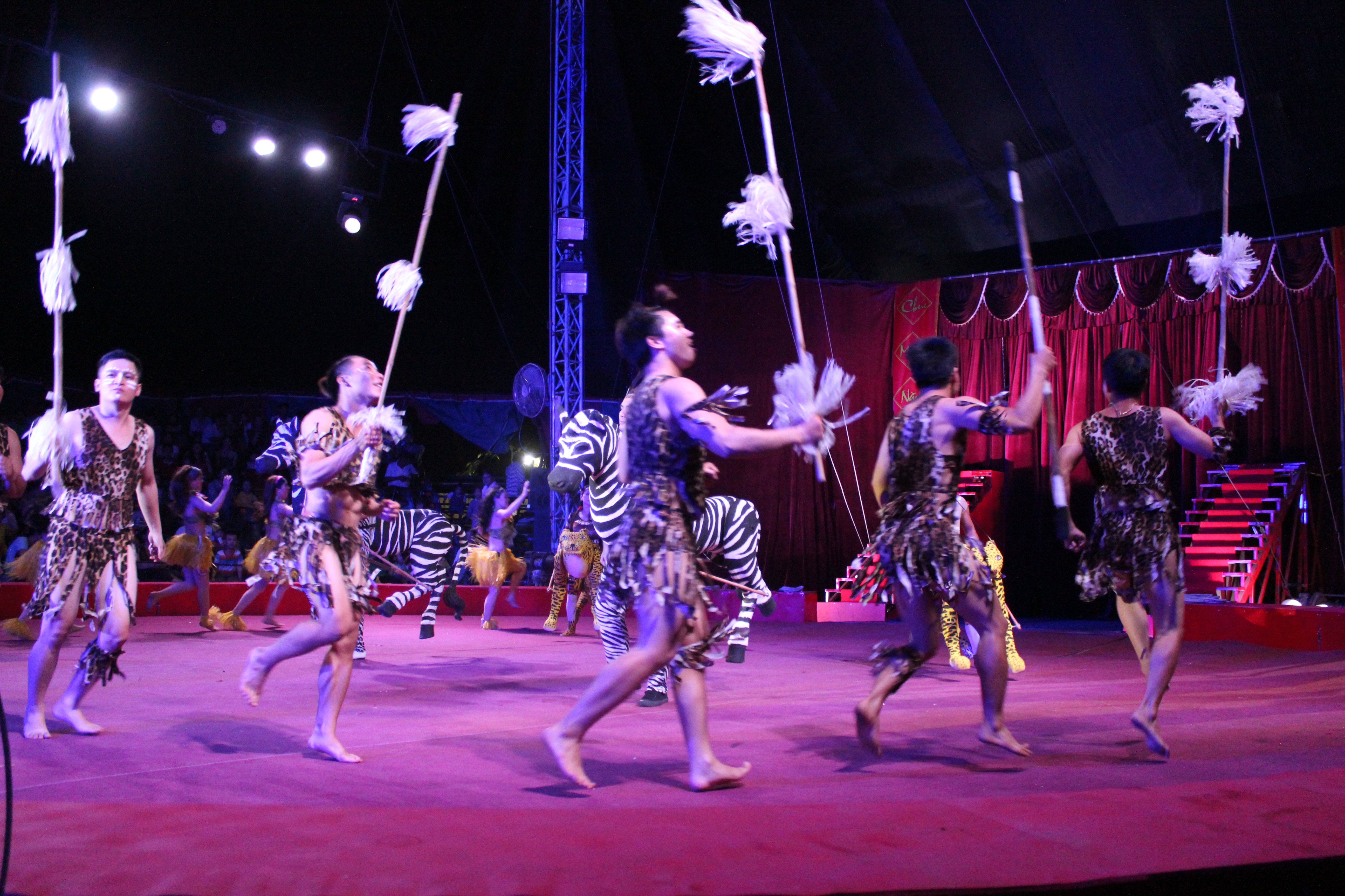 Tiết mục của đoàn xiếc Mông Cổ. Ảnh: BTC.