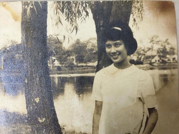 Chân dung bà Phạm Thị Minh, người vợ quá cố của cố nhạc sỹ Thanh Tùng khi còn trẻ. Ảnh: GĐCC.
