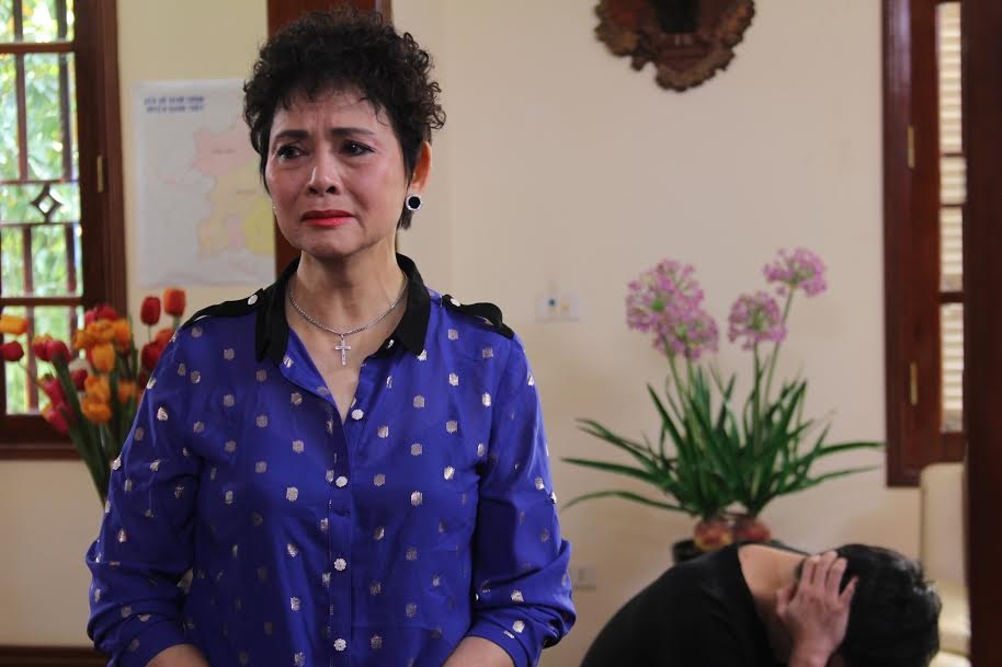 NSND Minh Châu: “Con gái không biết bao nhiêu lần đi tìm bạn trai cho mẹ” - 4 NSND Minh Châu vai bà Ngân trong phim Gia phả của đất. Đây là một vai phản diện đầy sắc sảo, mưu mô và cơ hội. Ảnh: VFC.