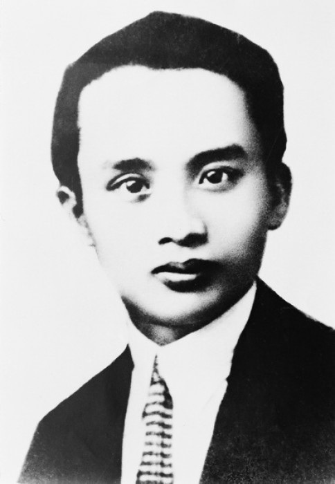 “Hà Huy Tập - Mãi mãi ngọn cờ chiến thắng” - 1 Chân dung cố Tổng Bí thư Hà Huy Tập. Ảnh: Internet.