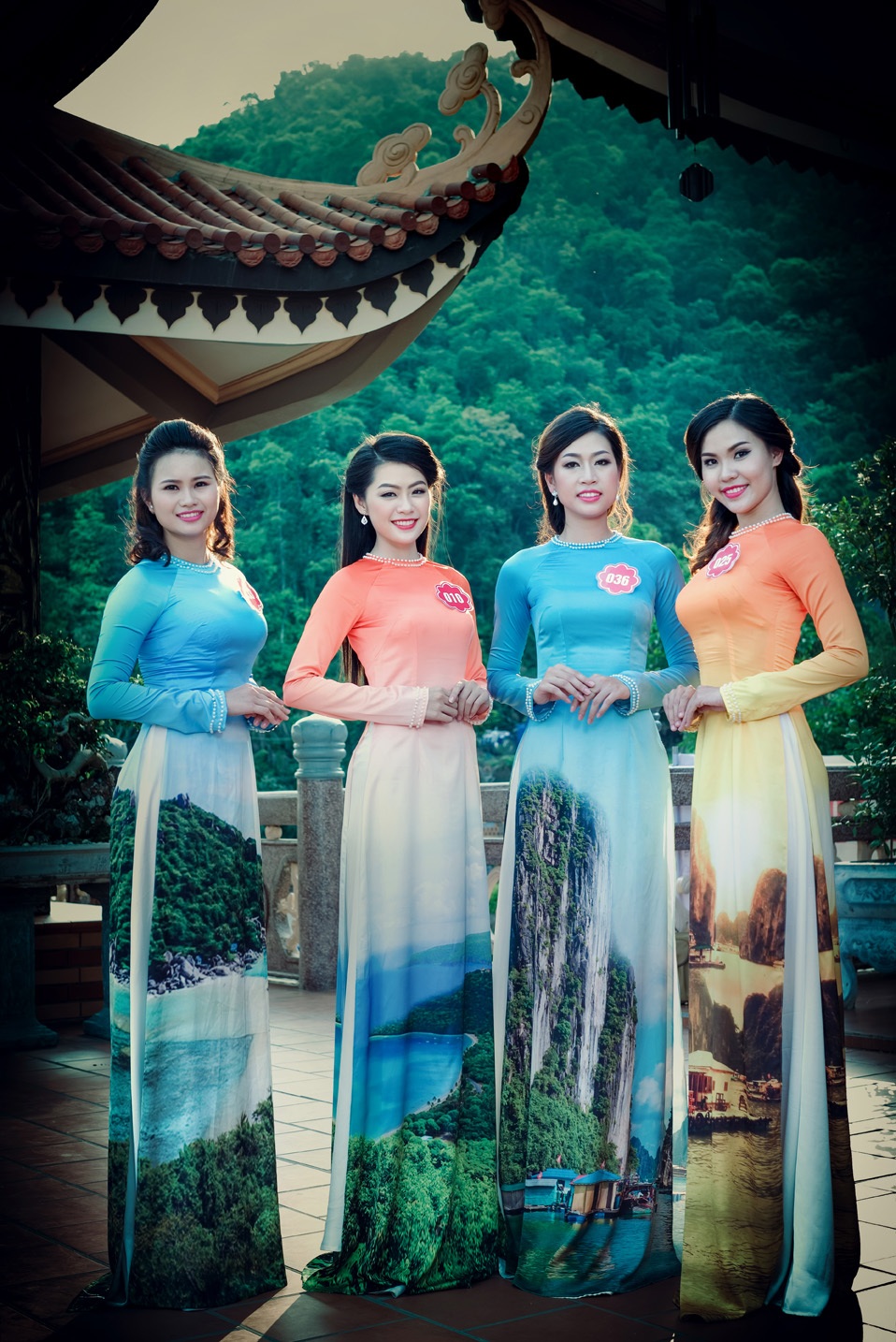 36 người đẹp Hoa hậu Biển diện áo dài đi lễ chùa nhân mùa Phật đản - 10 36 người đẹp Hoa hậu Biển diện áo dài đi lễ chùa nhân mùa Phật đản - 10